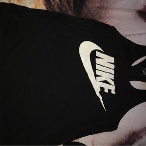 Nike tank